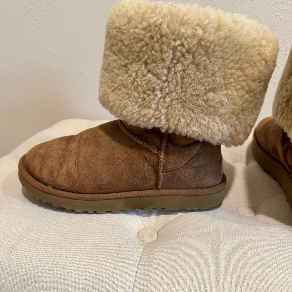 UGG Classic Tall Brown Boots 8 - Picture 9 of 14